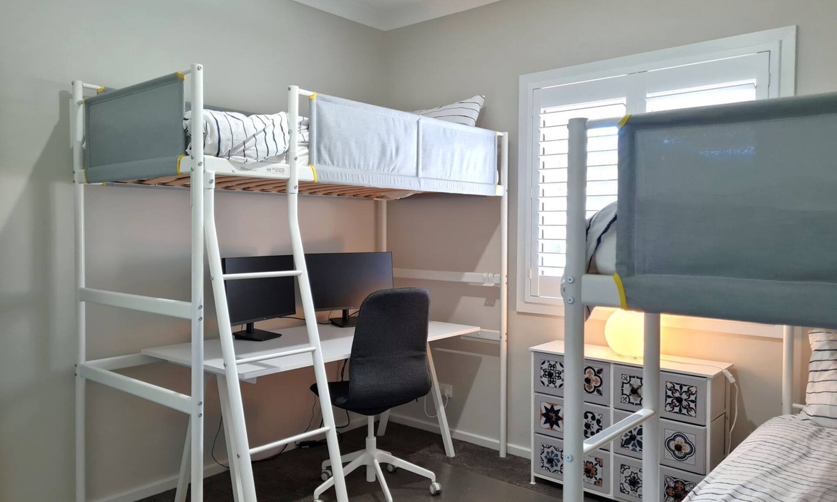 Port Hughes Hotel | Horizons, Port Hughes