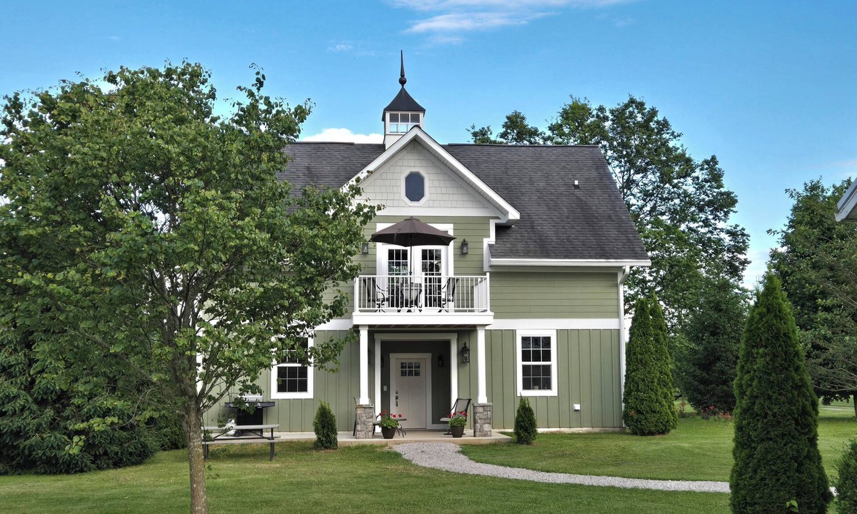 Paris House | Horse farm in the Kentucky Bluegrass!nn