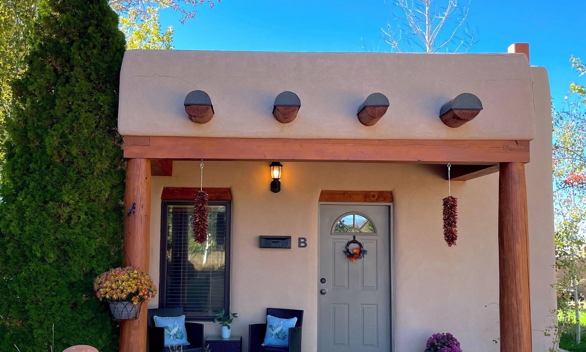 Santa Fe House | Horse Ranch Casita #B