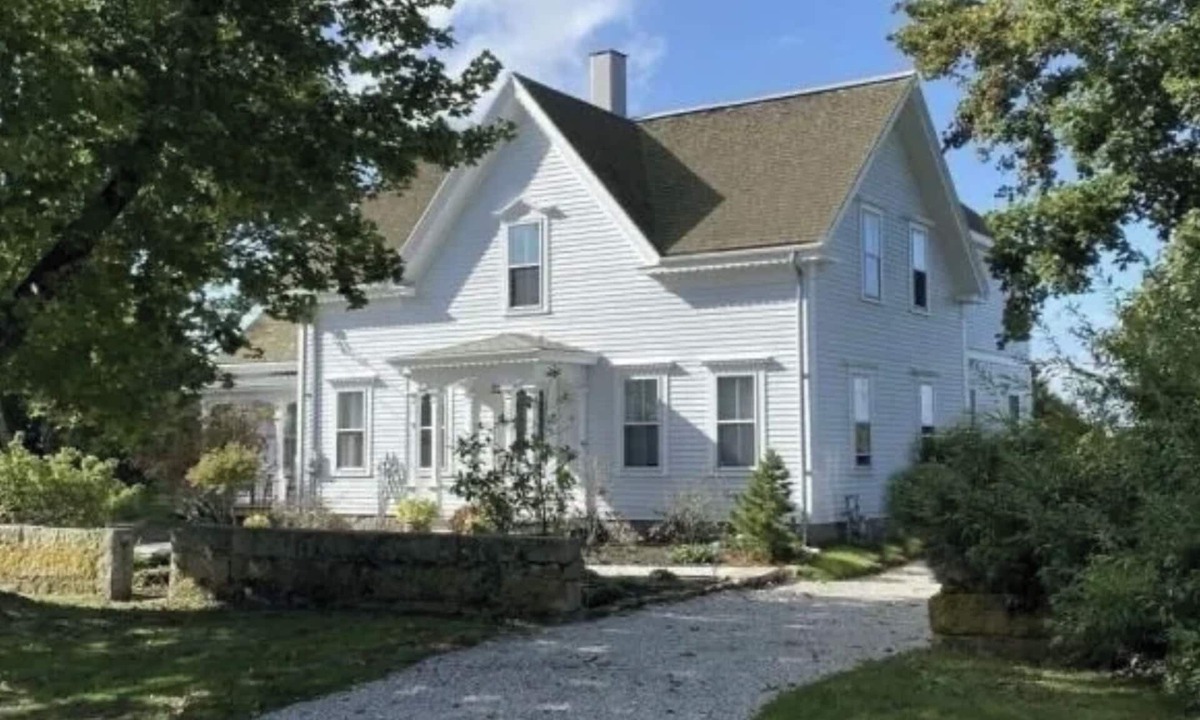 Westport Point House | Horseneck beach with stunning sunsets