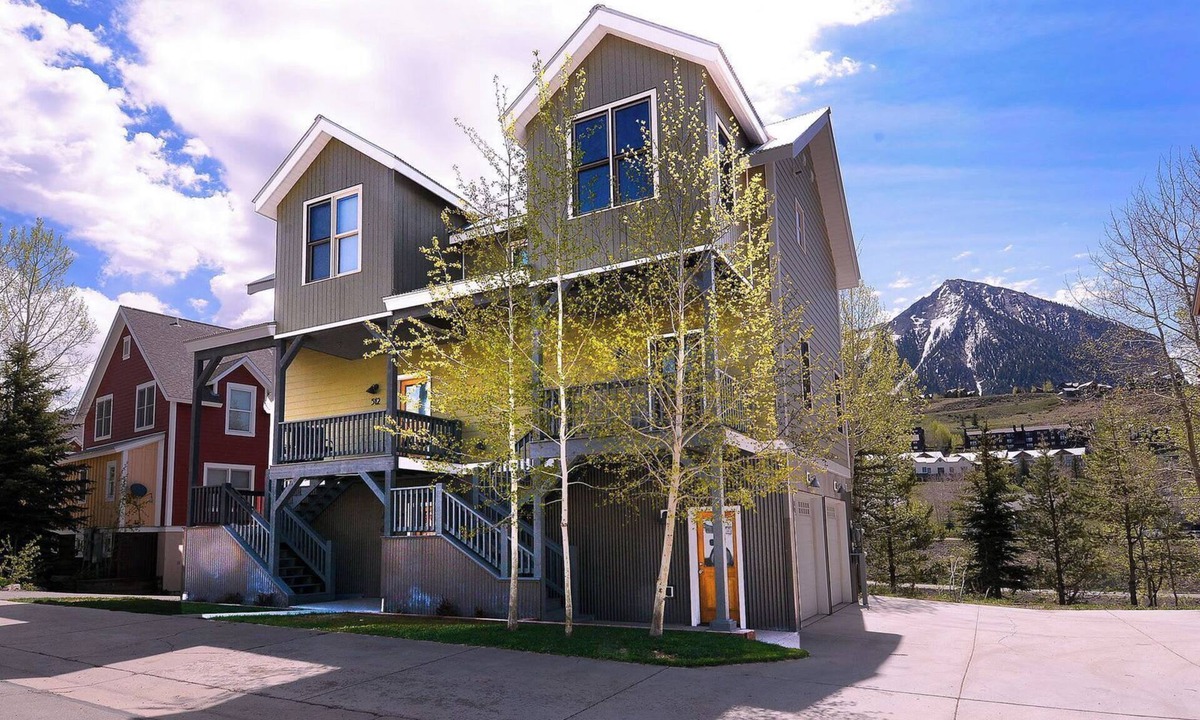 Mount Crested Butte House | Horseshoe Haven, Immaculate 2BD/2BA, Pet friendly!