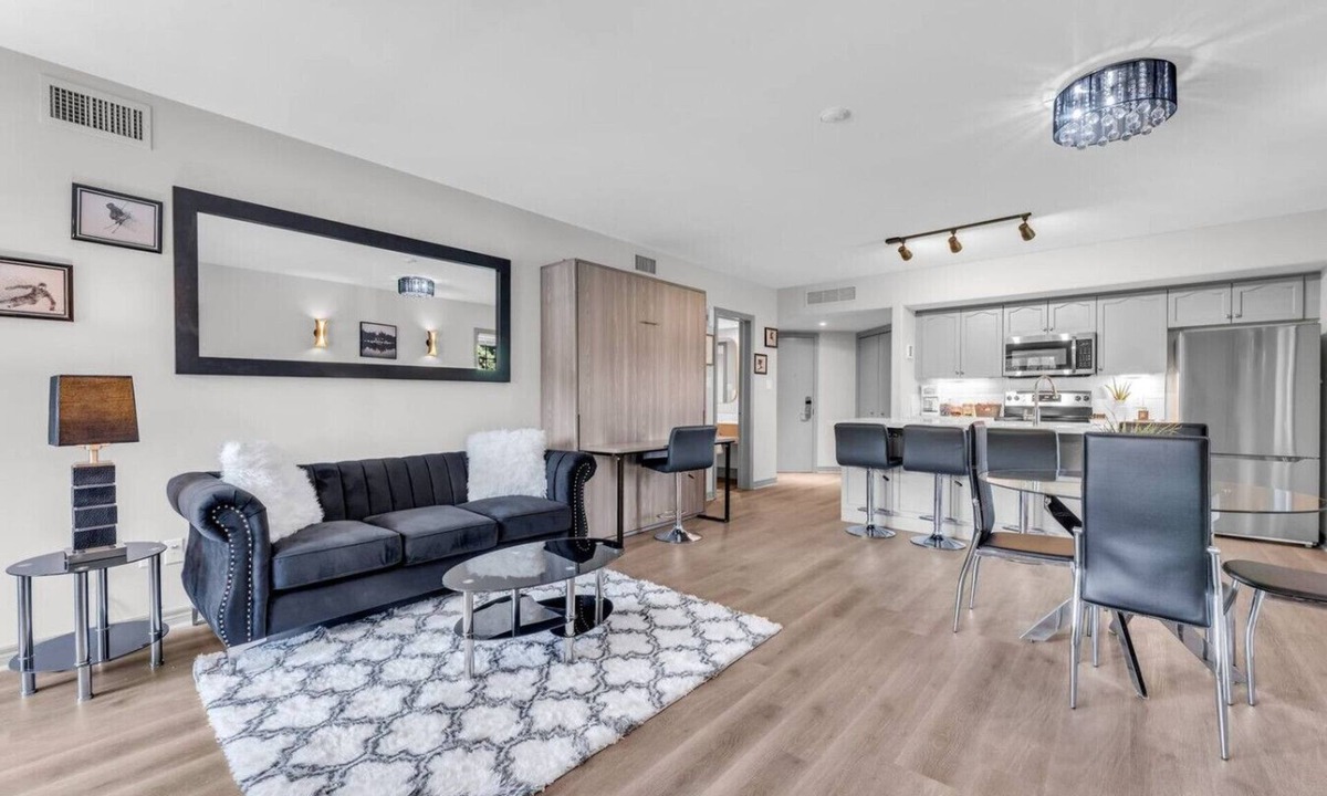 Oro-Medonte Condo | Horseshoe Valley Resort ,KING Bd 55”Tv Spa Skiing