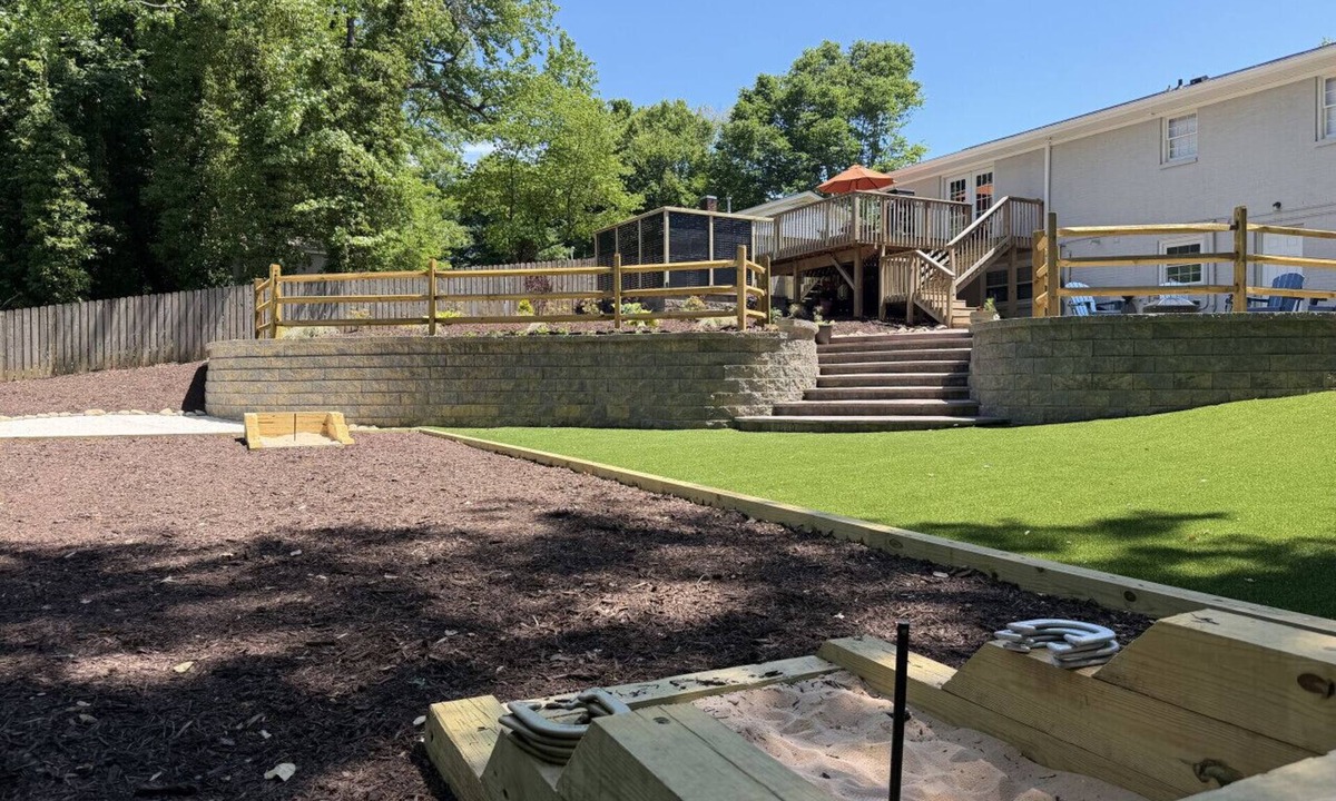 Greensboro House | Horseshoes, Fire Pit, HOT TUB, Xbox Series S, Grill Outside