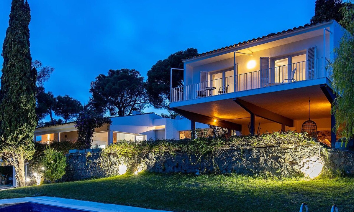 Vall-Llobrega House | Hospédate de Película