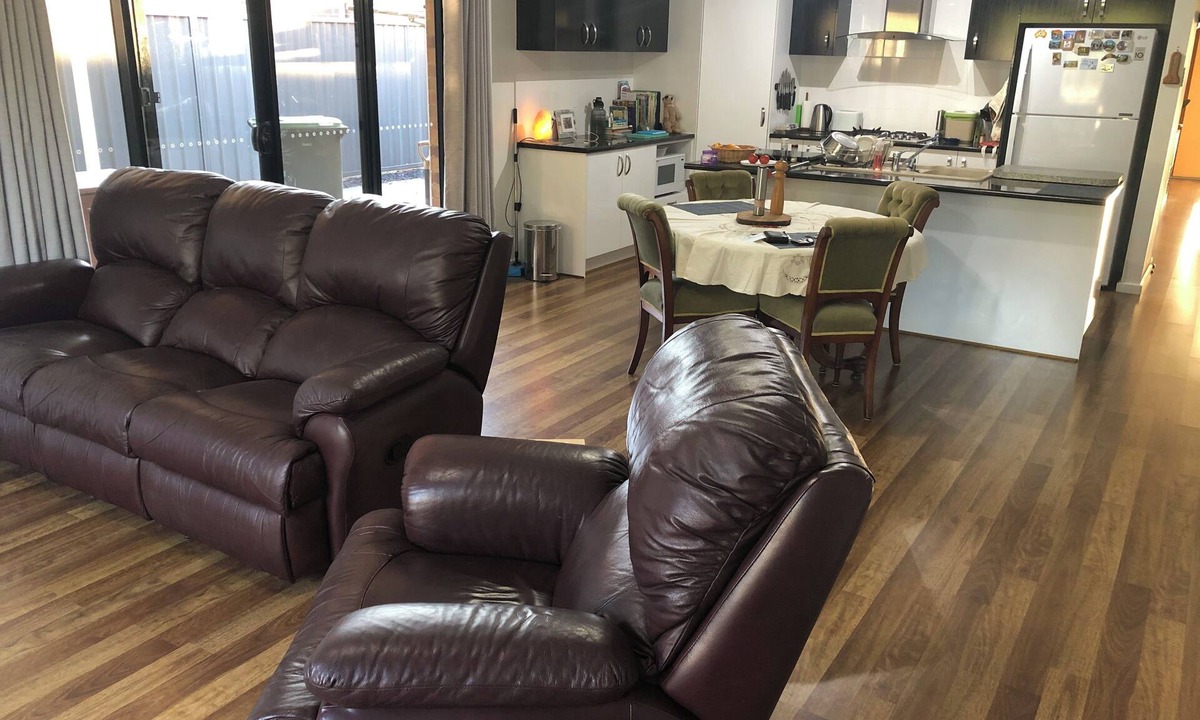 Evanston Gardens House | Host-Shared Garden Home