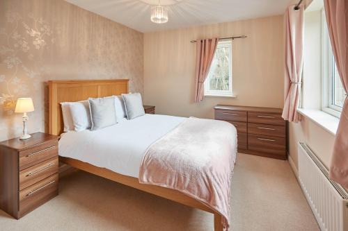 Honley House | Host & Stay - 57 Woodland View