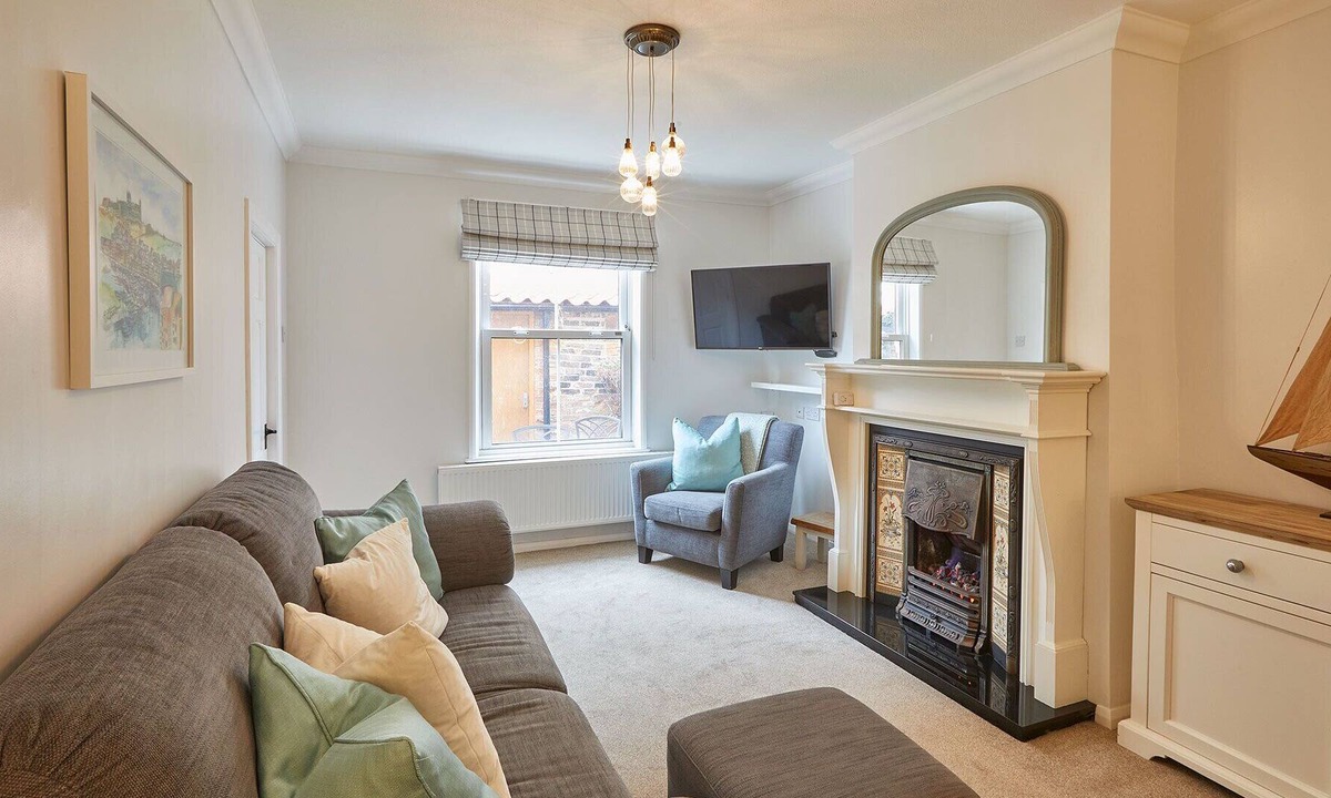 West Cliff House | Host & Stay | Adventure House