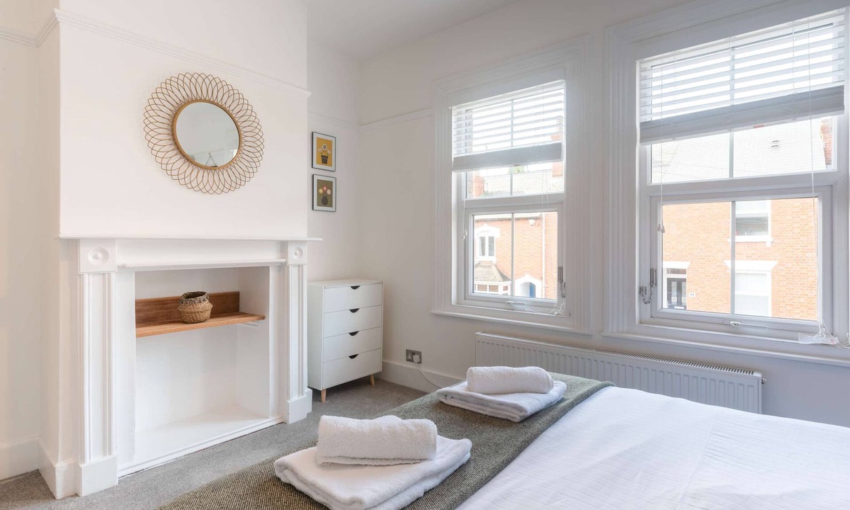 Caversham Apartment | Host Stay Caversham Westfield House