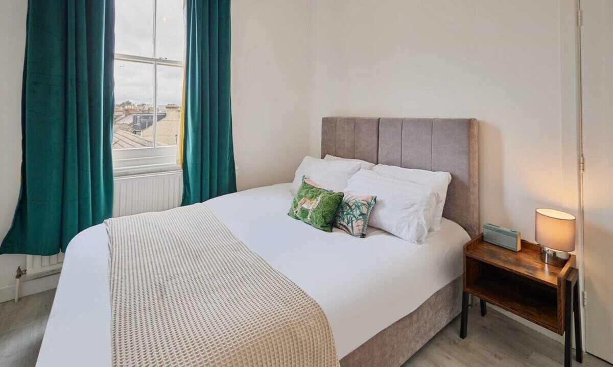 Twickenham Riverside Apartment | Host & Stay | Cosy Twickenham Rugby Gem