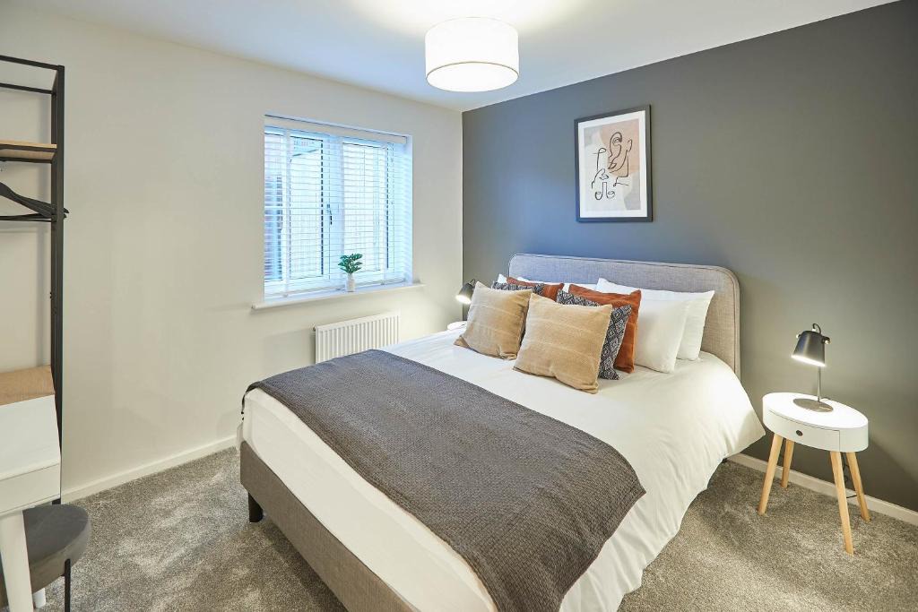 Whitby House | Host & Stay - Curlew House