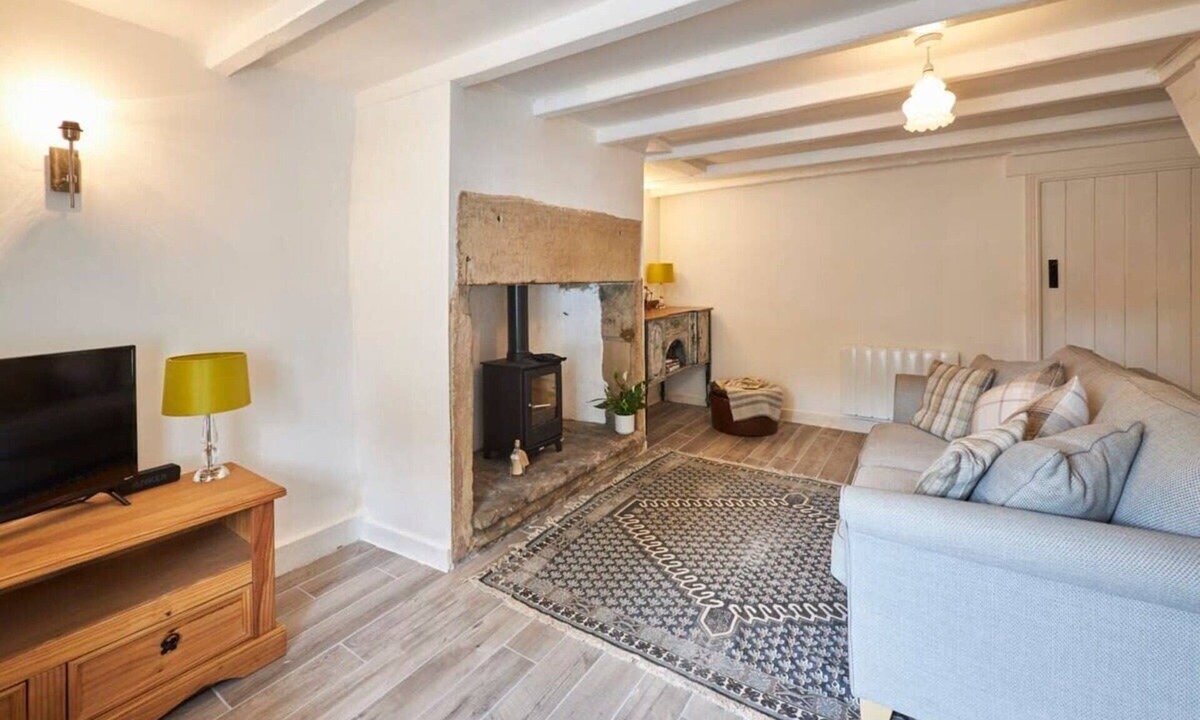 Catton House | Host & Stay | Daisy's Cottage