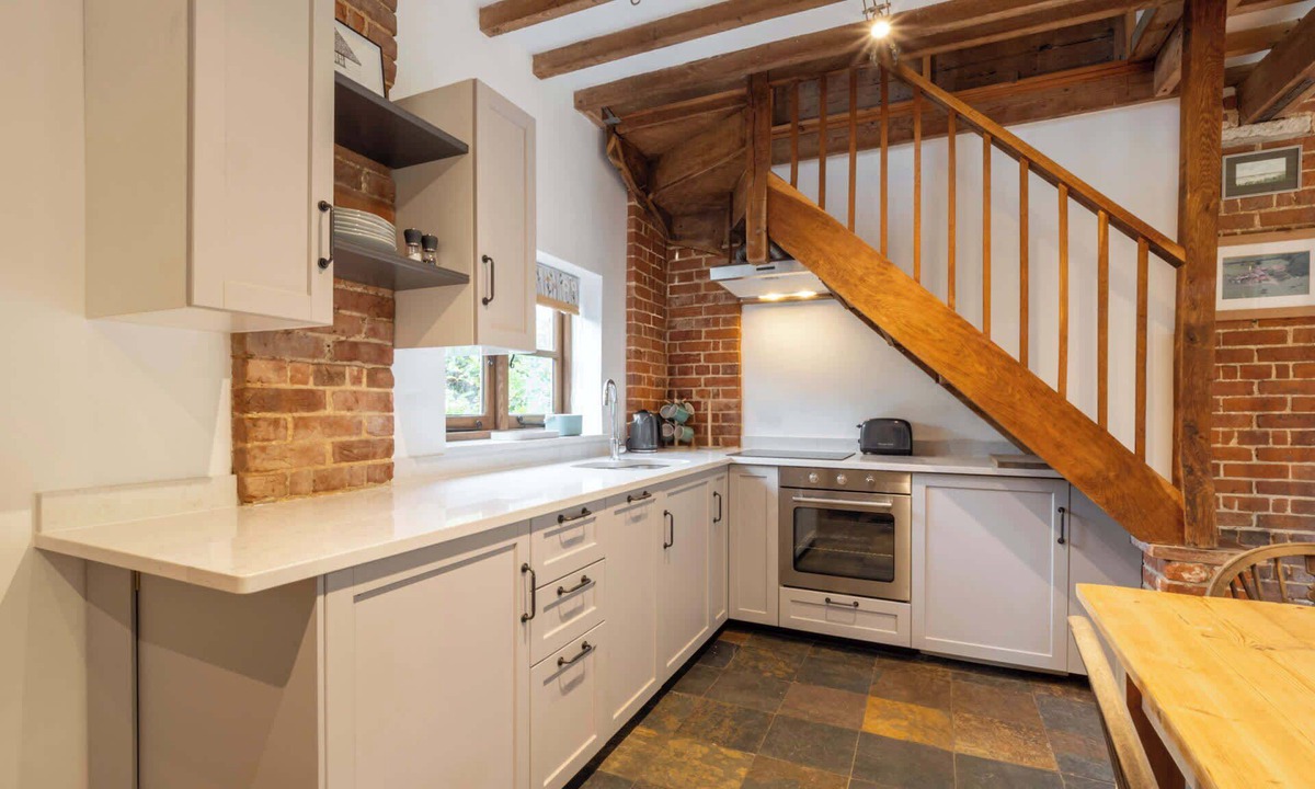 Bilting House | Host & Stay | Downs Farm Granary