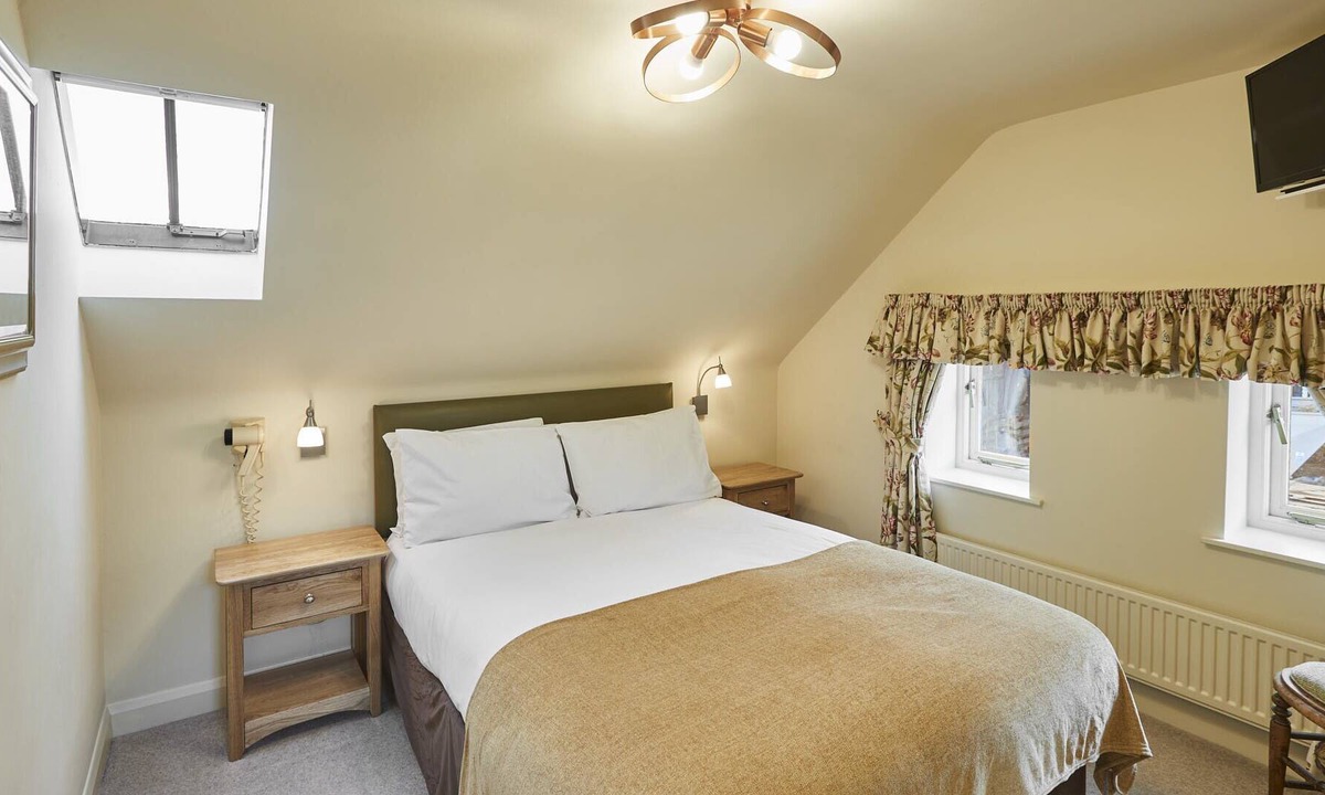 Scawton House | Host & Stay | Drey Cottage