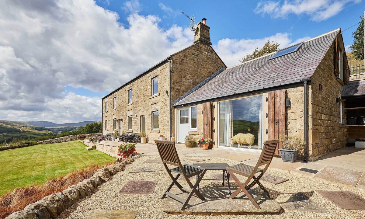 Lofthouse House | Host & Stay | Edge Farm