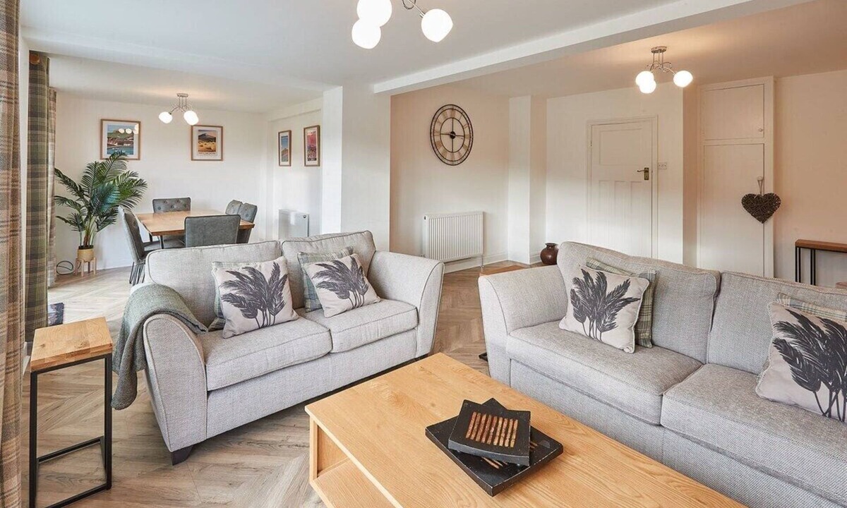 Glaisdale House | Host & Stay | Fern Lea