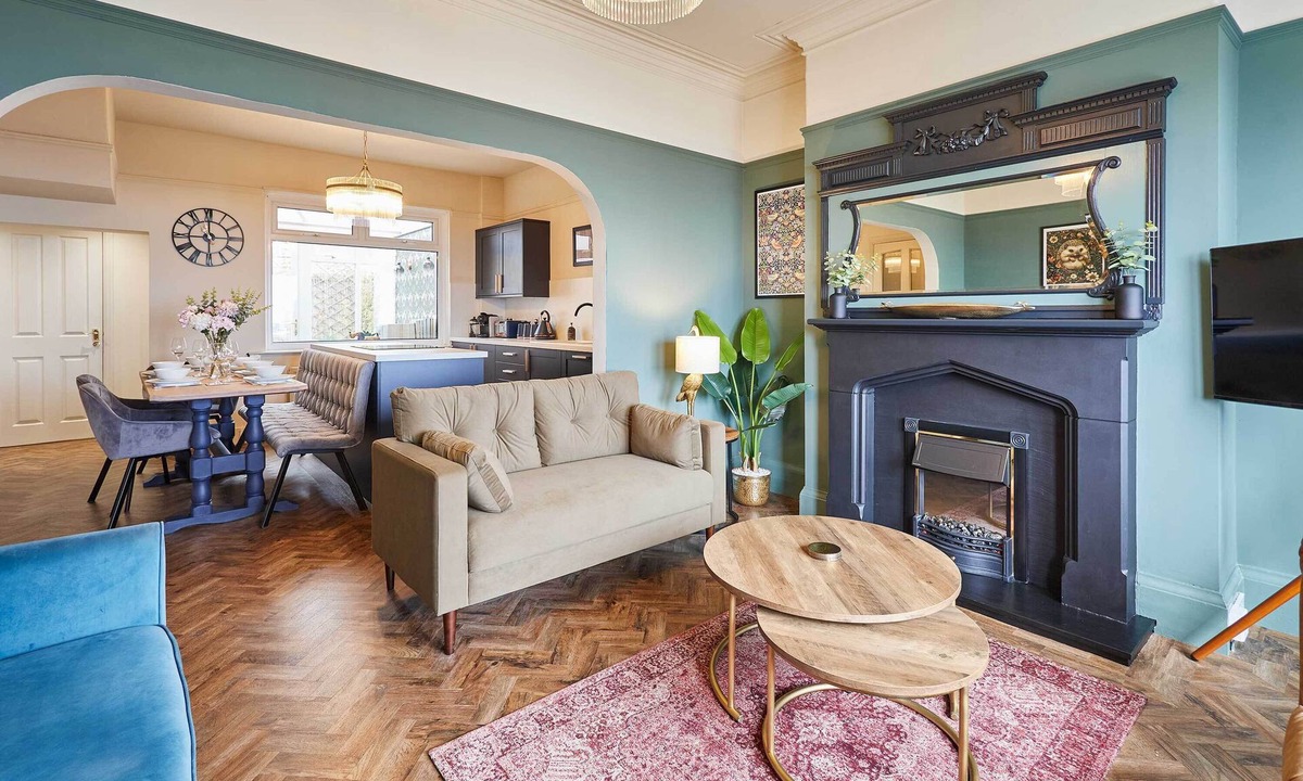 Woodhorn House | Host & Stay | Twelve On The Terrace