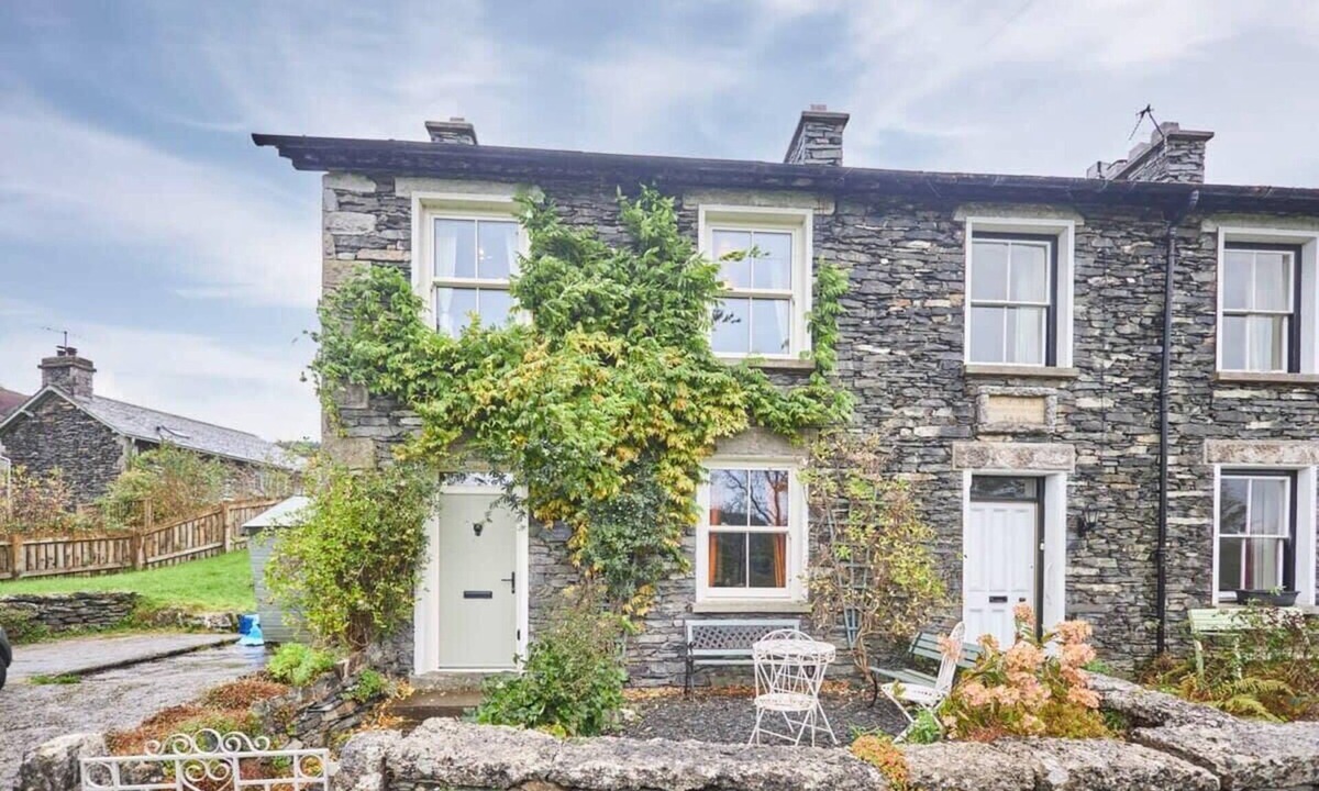 Newby Bridge House | Host & Stay | Prospect Cottage