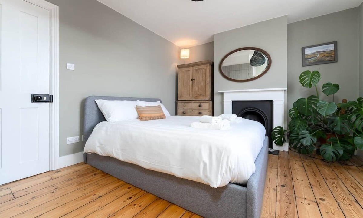 Brighton House | Host & Stay | Grove Townhouse