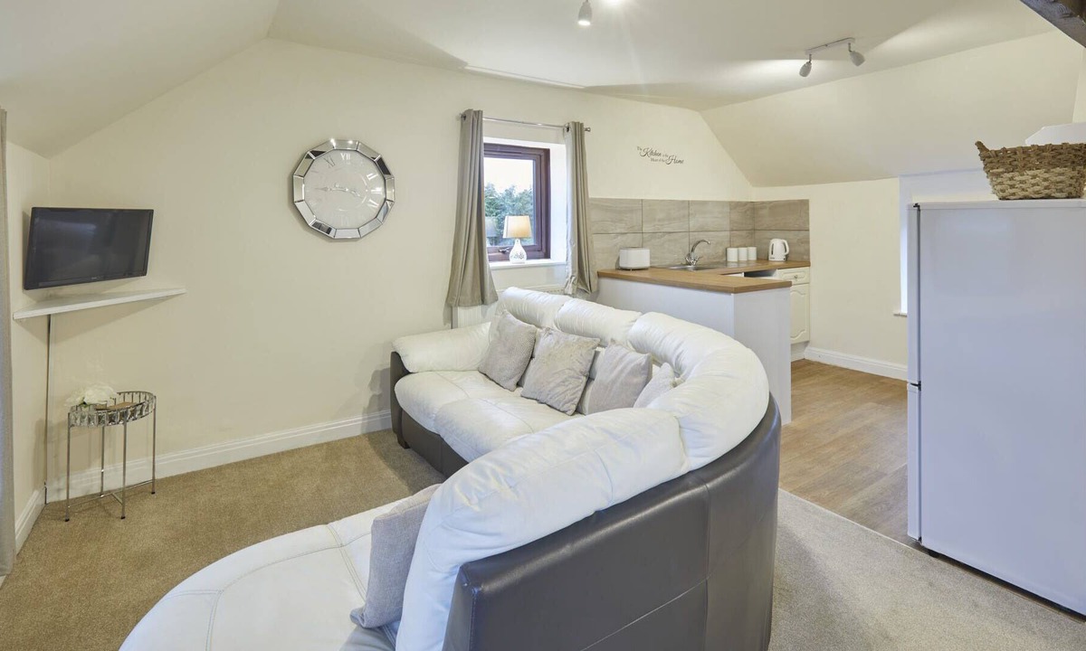 Newton-on-Rawcliffe Apartment | Host & Stay | Granary