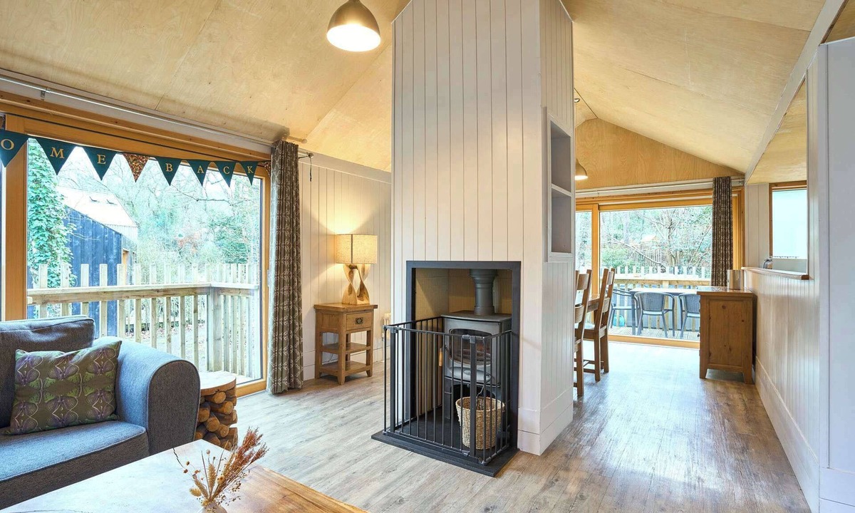 Wareham Ski Chalet | Host & Stay | Gwyle S