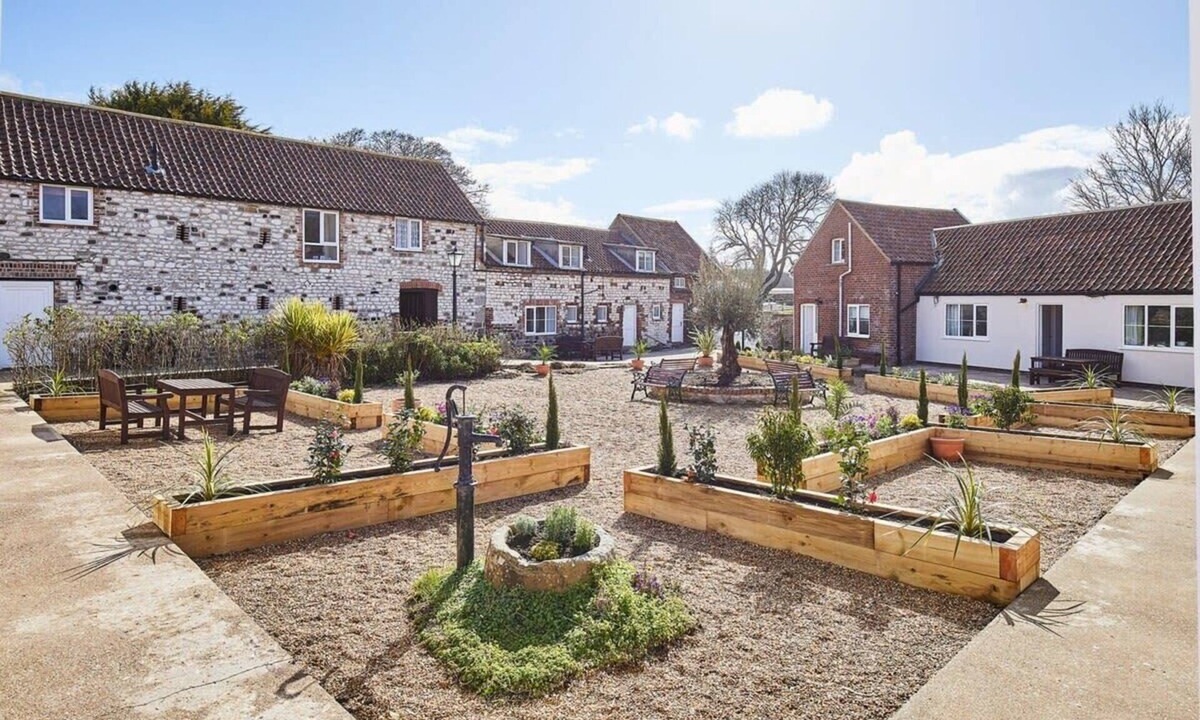 Sewerby House | Host & Stay | Martinmas Cottage