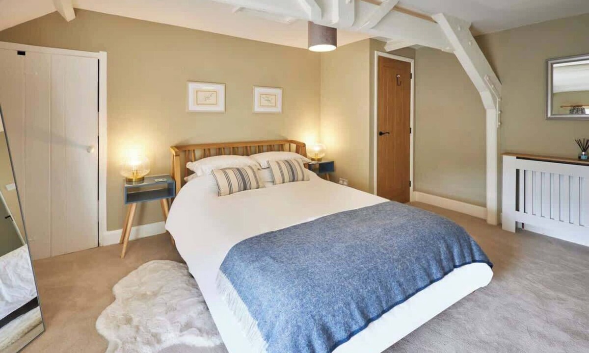 Newbrough House | Host & Stay | North Cottage