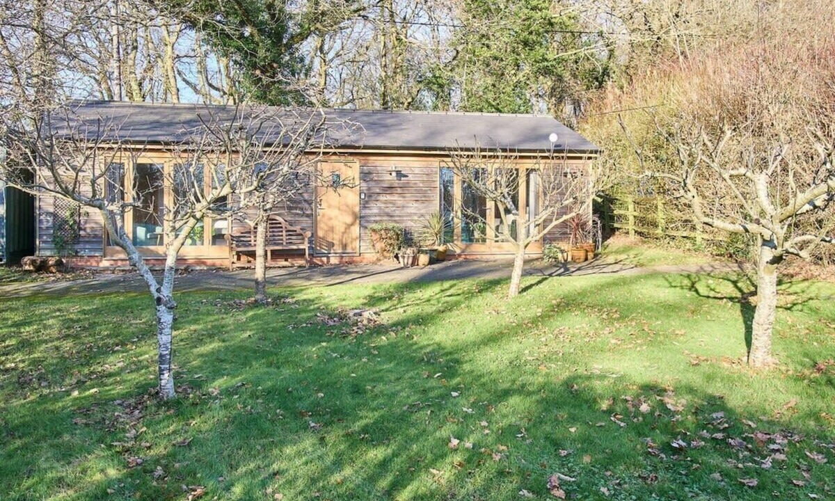 Aldington Ski Chalet | Host & Stay | Orchard Barn