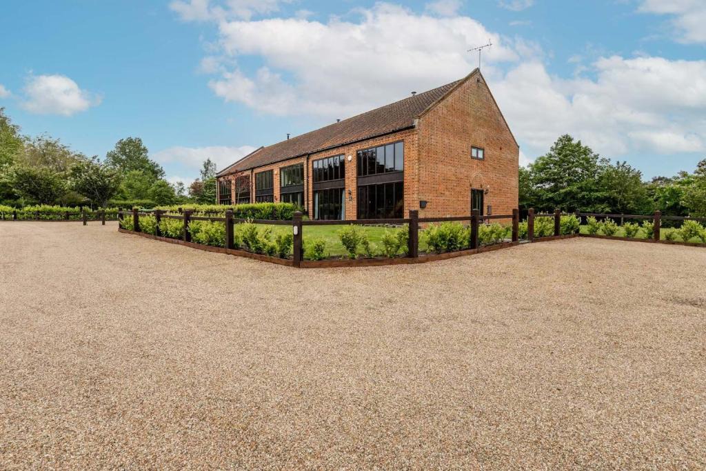 Sculthorpe House | Host & Stay - Owl Barn