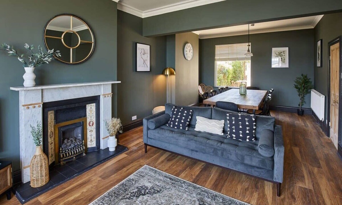 Robin Hood's Bay House | Host & Stay | Raven House