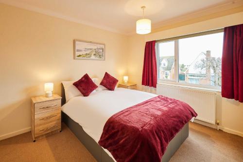 Wootton House | Host & Stay - Riders Rest