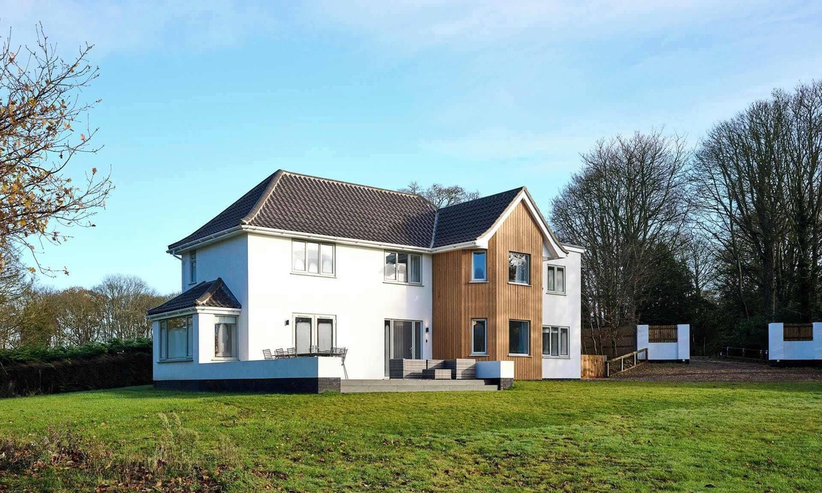 Taverham House | Host & Stay | Roundwood House