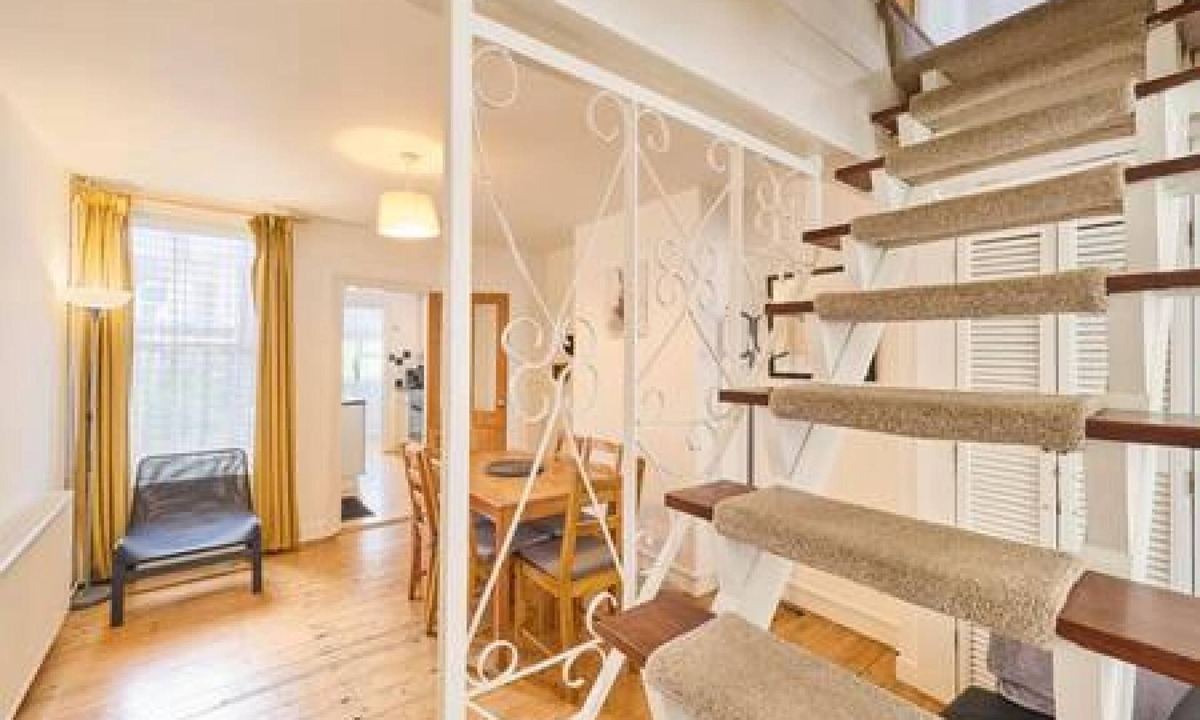 Canterbury House | Host Stay Saint Peters