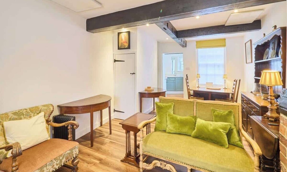 Canterbury House | Host & Stay | St Radigunds House