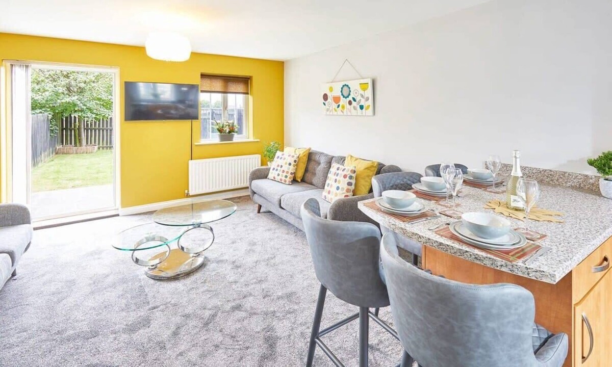 Marske-by-the-Sea House | Host & Stay | The Tardis