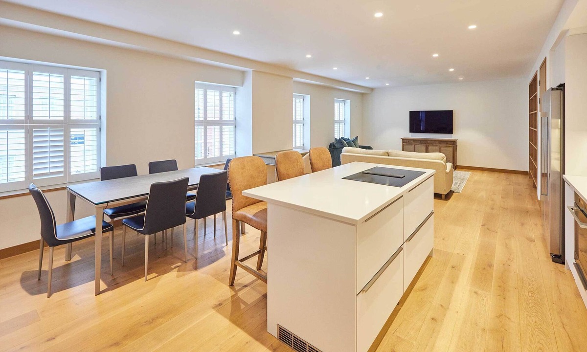 Windsor City Centre Apartment | Host & Stay | Thames Apartment