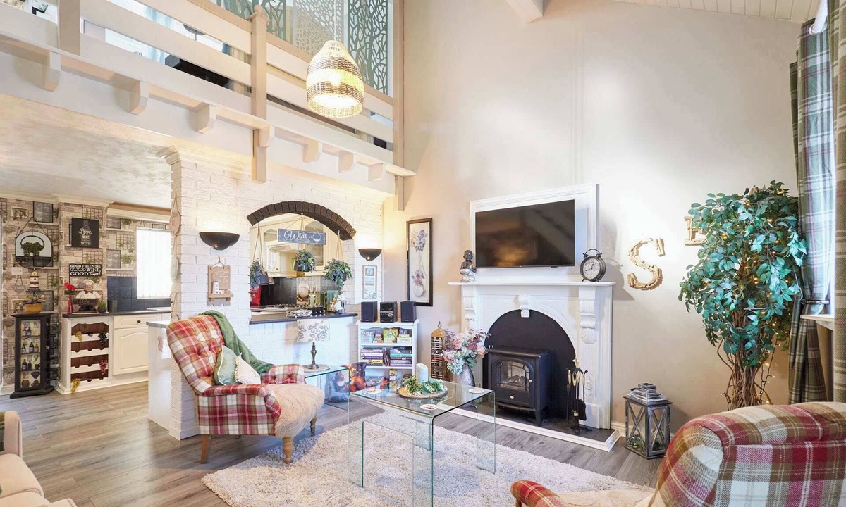 New Brighton House | Host & Stay | The Cheeky Squirrel