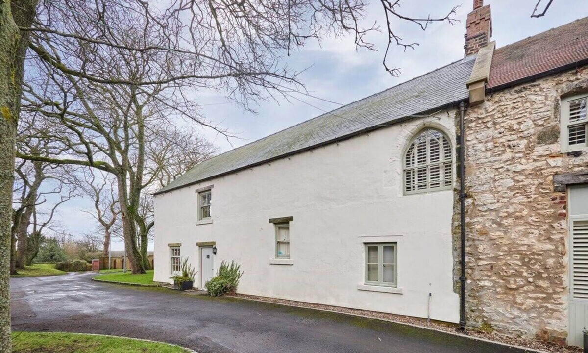 Peterlee House | Host & Stay | The Farmhouse