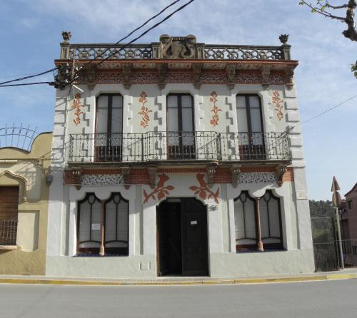 San Lorenzo Savall House | Hostal Cal Pla