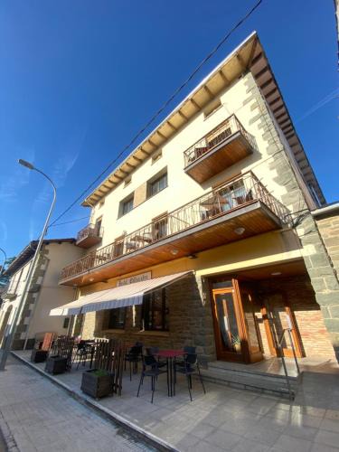 Santa Maria de Corco House | Hostal Collsacabra