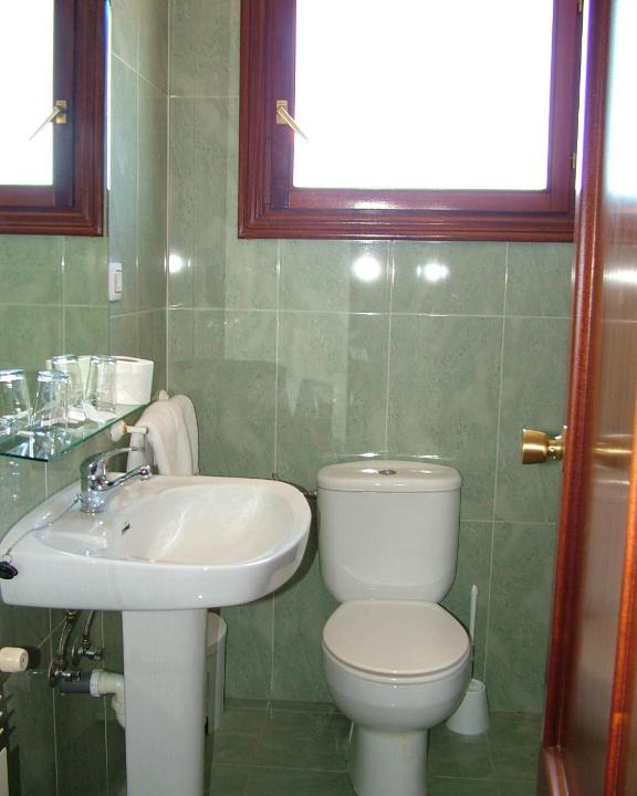 Cuzcurrita de Rio Tiron Hotel | Hostal El Botero