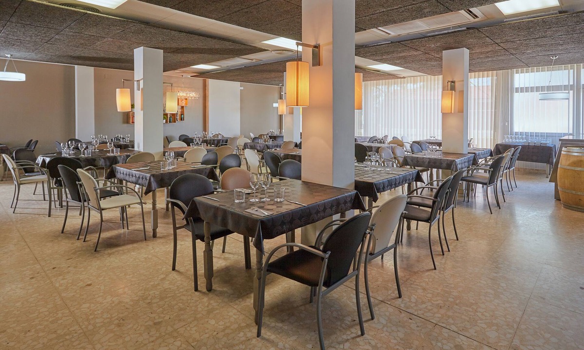 Cervera Hostel | Hostal Nobadis