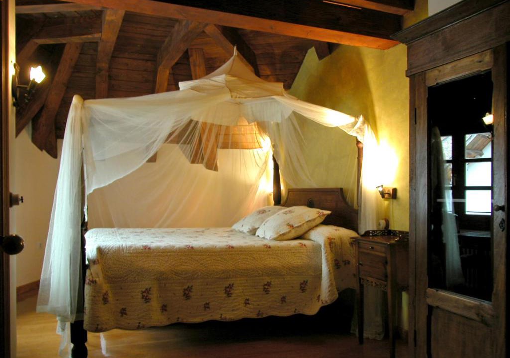 Isaba House | Hostal Onki Xin