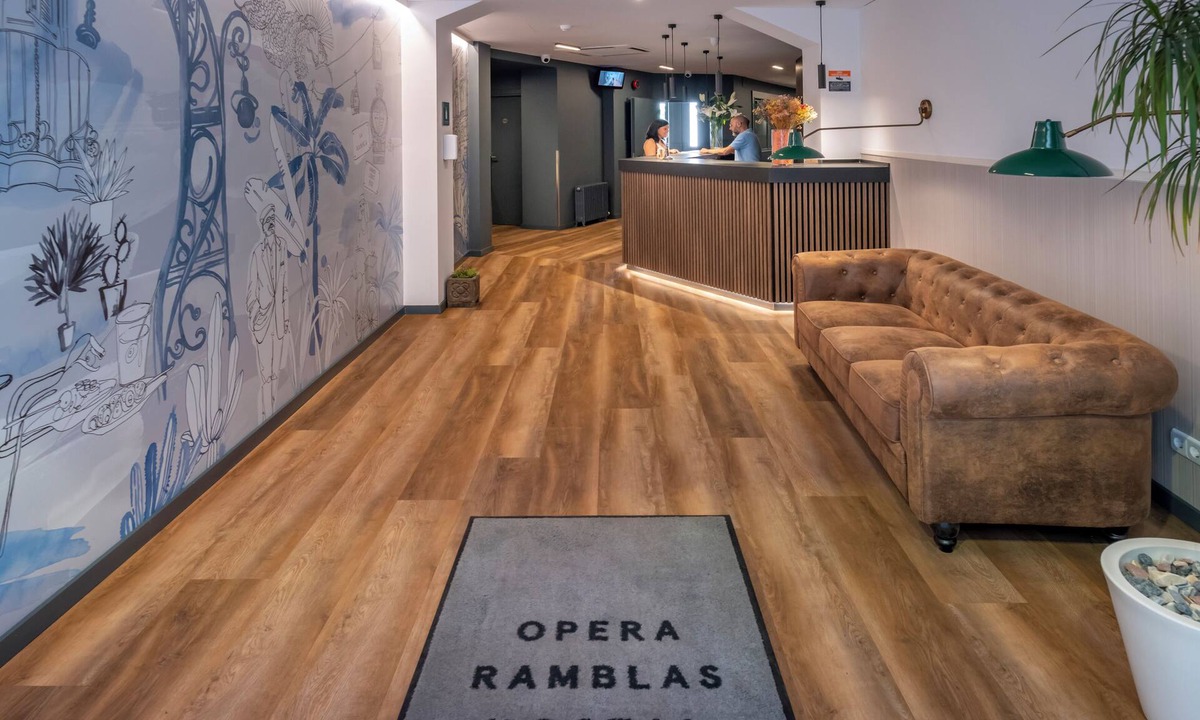 El Raval Hostel | Hostal Operaramblas