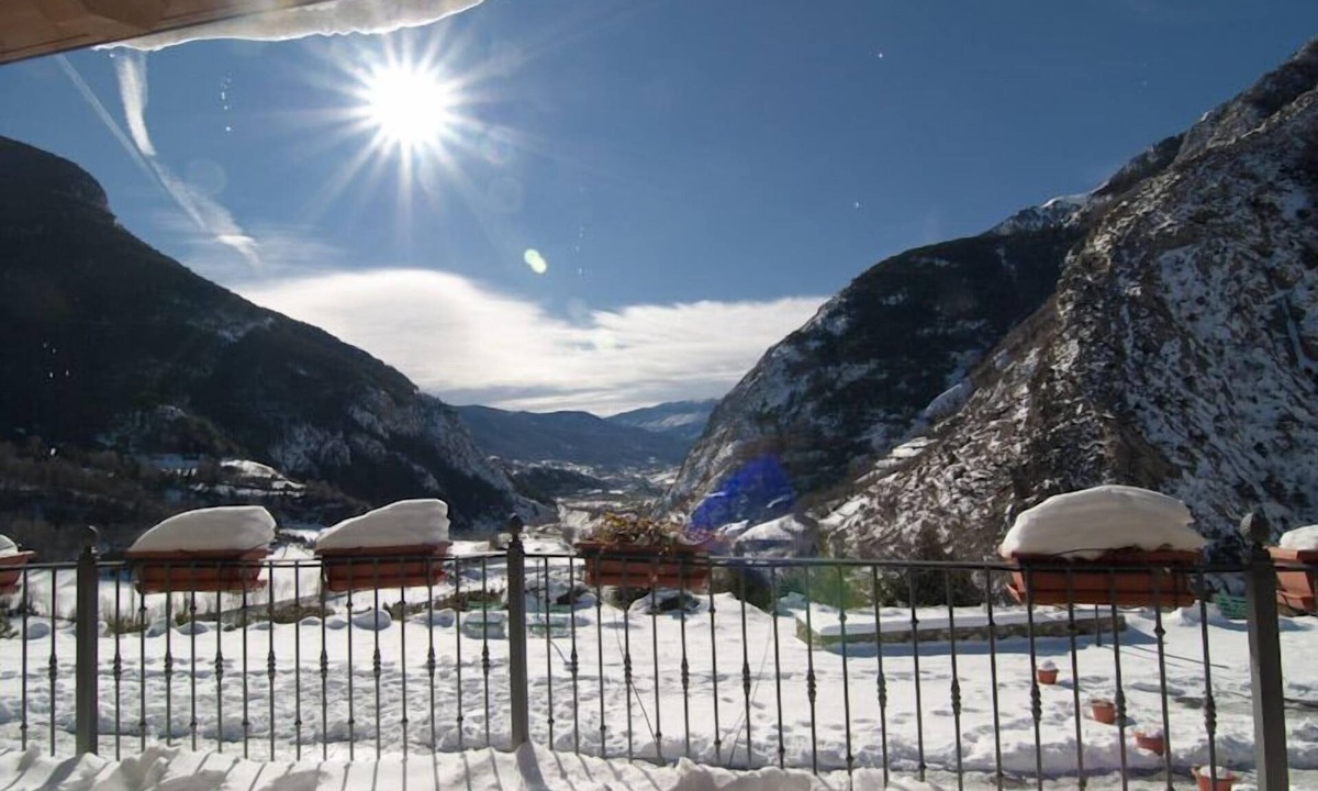Benasque Hostel | Hostal Parque Natural