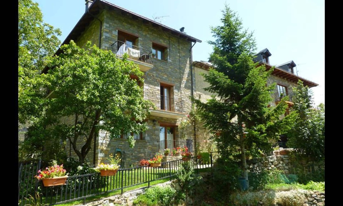 Erill la Vall Hostel | Hostal Pernalle