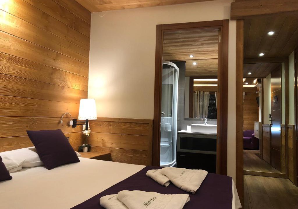 San Lorenzo de Morunys House | Hostal Piteus