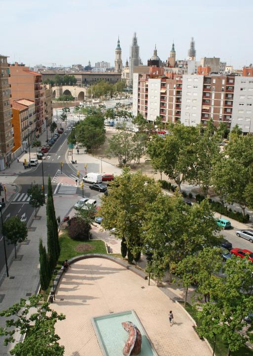 Barrio de Jesus House | Hostal Puente de Piedra