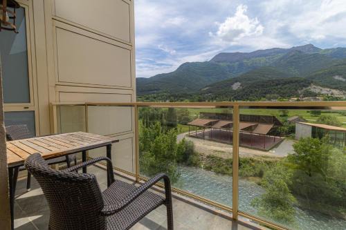 Fiscal House | HOSTAL RIO ARA BELLOSTA by Vivere Stays