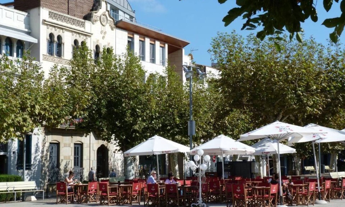 Roses Town Center Hostel | Hostal Rom