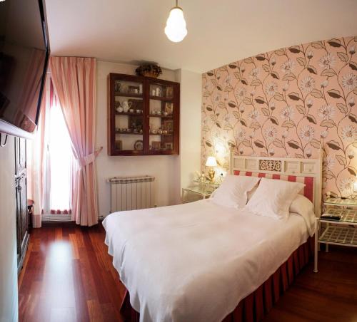 Cuenca House | Hostal Rual